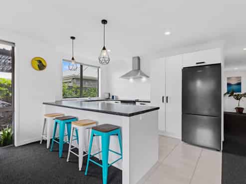 5 Scarr Lane, Pyes Pa