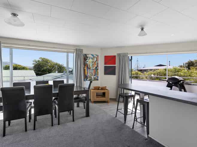 2/75 Harper Road, Waimarama