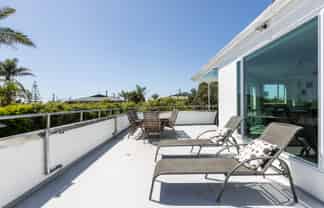 2/75 Harper Road, Waimarama