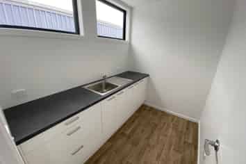 770SQM Industrial Warehouse & Office For Lease