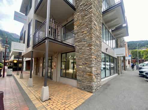 Queenstown CBD Retail Corner