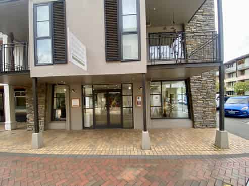 Queenstown CBD Retail Corner