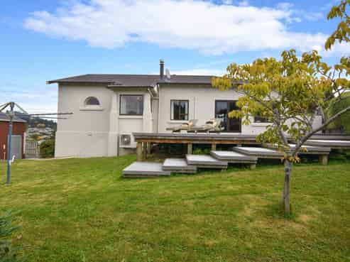 11 John Street, Abbotsford