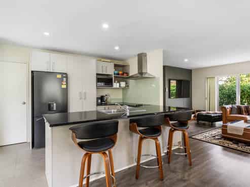 9 Puweto Avenue, Takanini