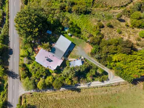 948 Queen Charlotte Drive, Linkwater