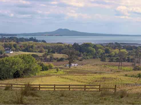 11 Waikopua Road, Whitford