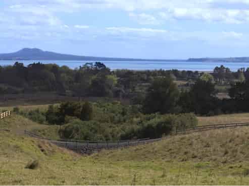 11 Waikopua Road, Whitford