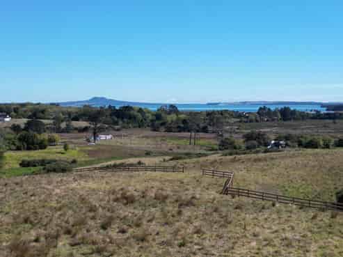 11 Waikopua Road, Whitford