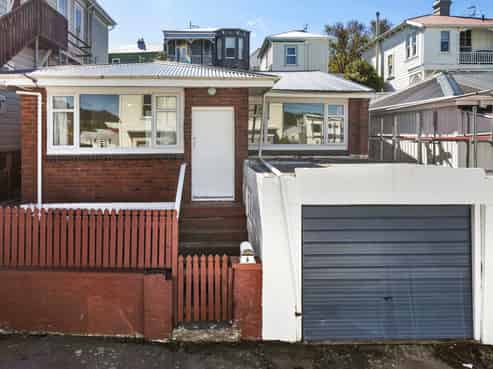 6 Howard Street, Mount Cook