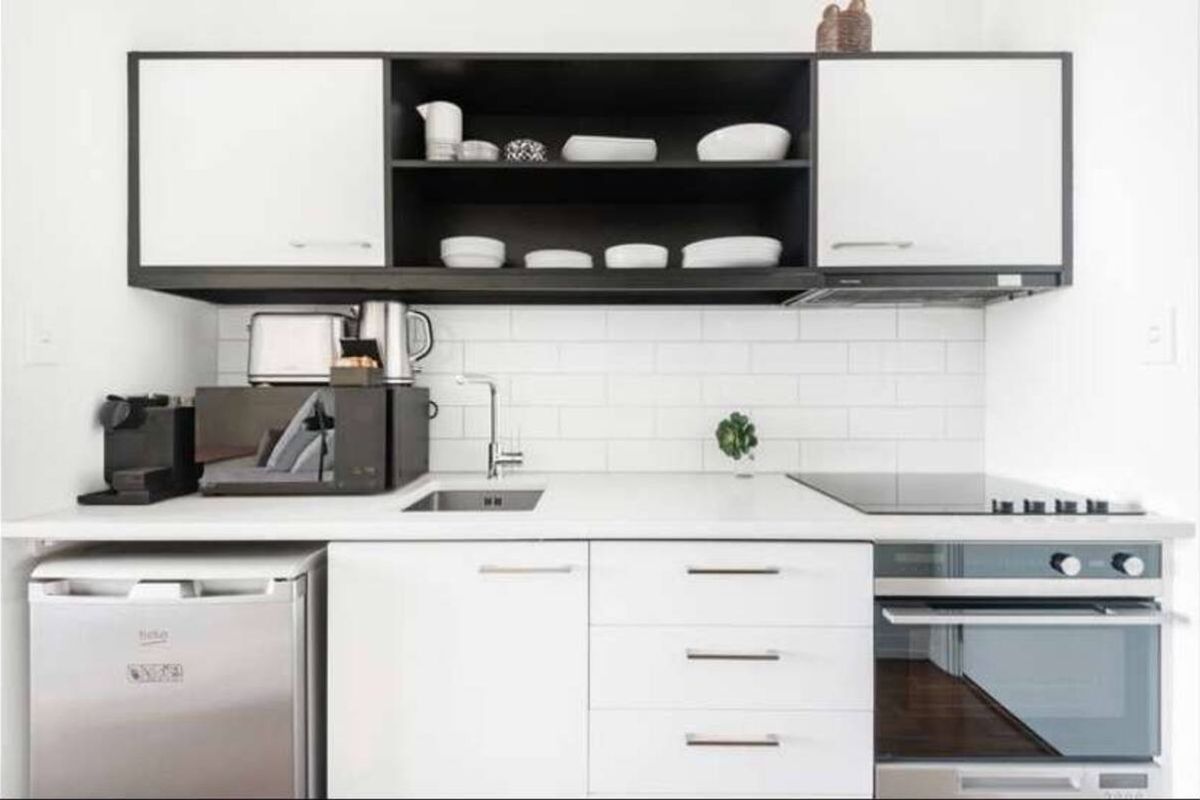 1 Bedroom fully furnished apartment with utilities. - Widok 6