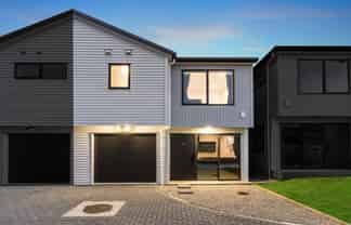 4/149 Tirimoana Road, Te Atatu South