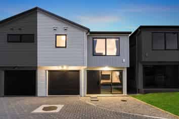 4/149 Tirimoana Road, Te Atatu South