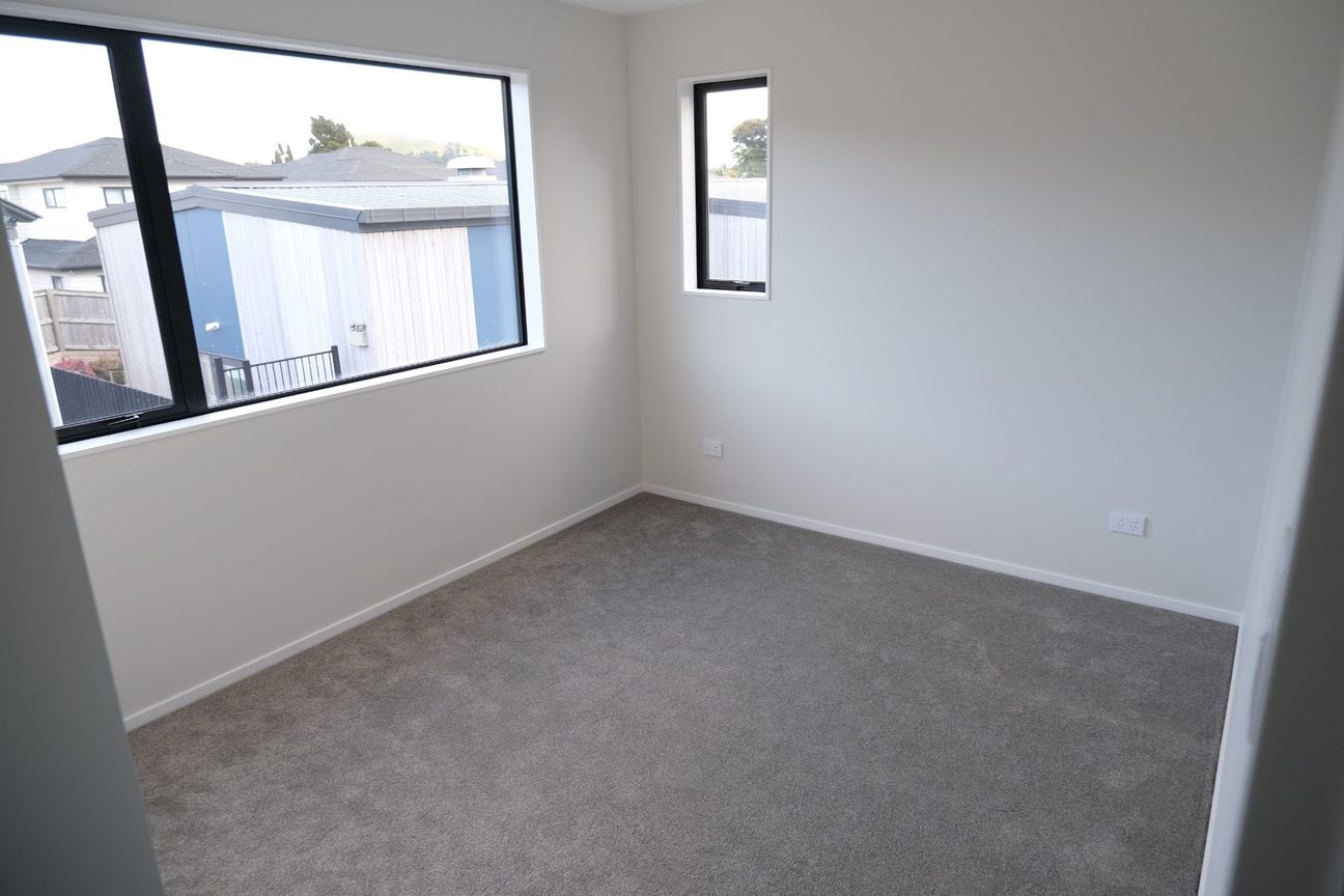 Available Now! New 2-Bedroom Home in Point England - Vista 6