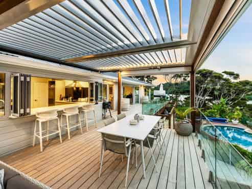 14 Oscar Road, Greenhithe