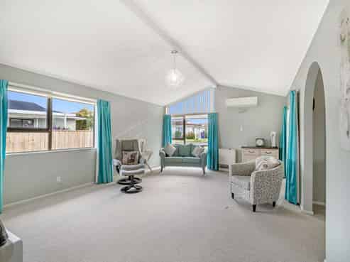 40 Dorset Road, Springvale