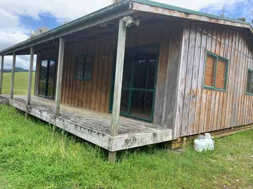 436 Parapara-toatoa Road, Taipa