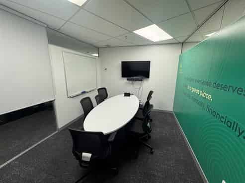 FITTED MT EDEN OFFICE WITH 23 CAR PARKS