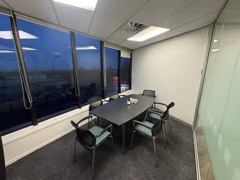 FITTED MT EDEN OFFICE WITH 23 CAR PARKS