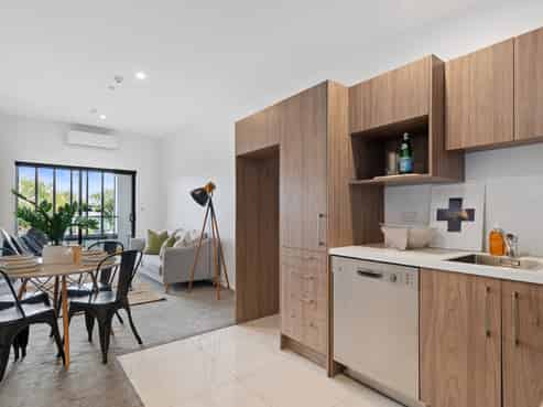 1/85 Stanmore Road, Linwood