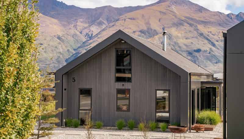 5 Mills Road, Wanaka