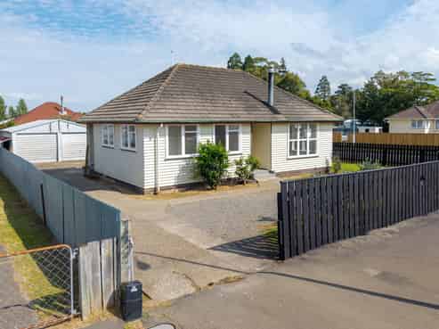 31 James Street, Dannevirke