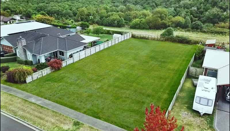 35 Pukeko Way, Kinloch