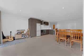 509/1 Rose Garden Lane, Albany