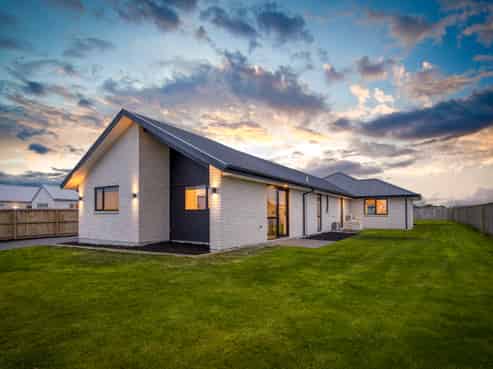 66 Ridgeland Way, West Melton