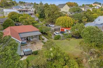 1 Green lane, Helensville
