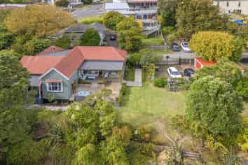 1 Green lane, Helensville