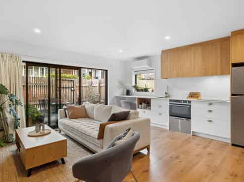1/57 Manor Place, Dunedin Central