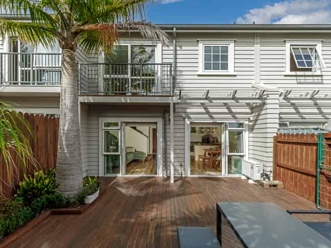 3/78 Fernhill Way, Oteha