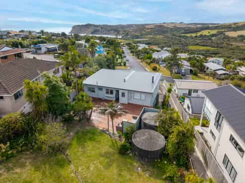 9 Everard Avenue, Army Bay