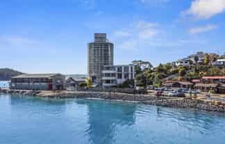 88 Wallis Street, Raglan