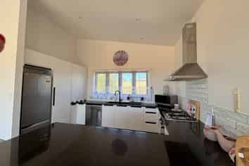 12 Marshall Road, Manukau Heads