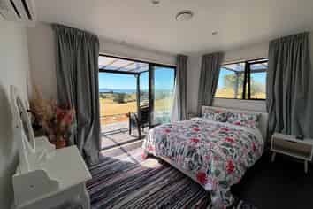 12 Marshall Road, Manukau Heads