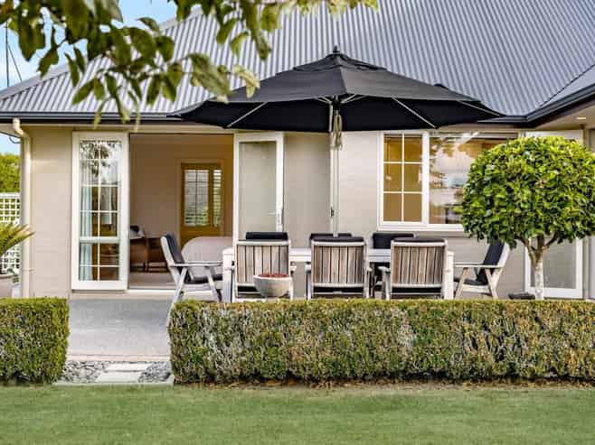 286 Seagrove Road, Waiau Pa