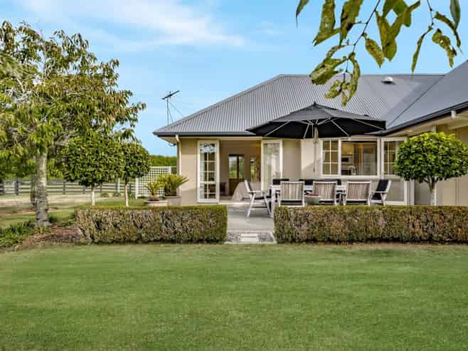 286 Seagrove Road, Waiau Pa