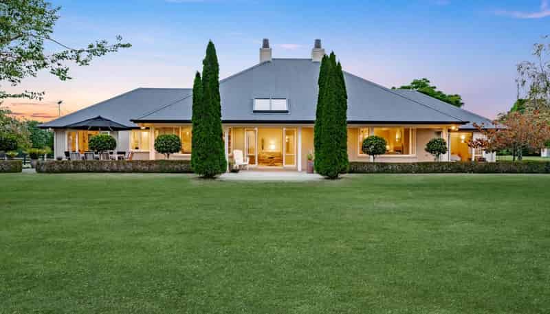 286 Seagrove Road, Waiau Pa