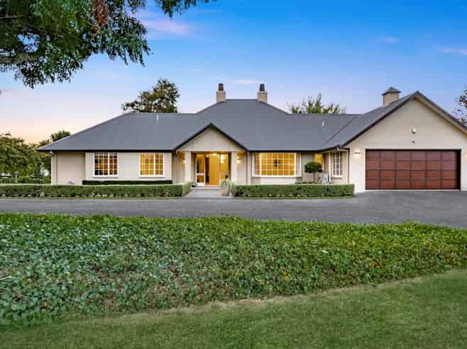 286 Seagrove Road, Waiau Pa