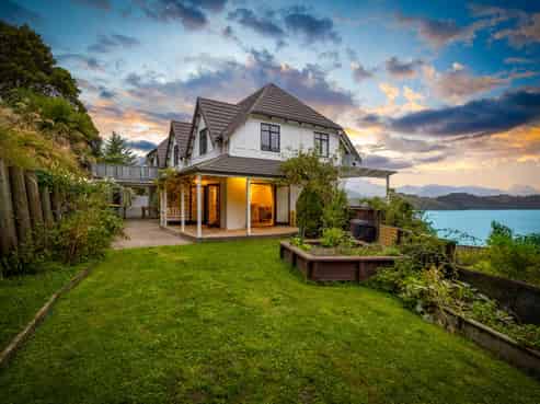 2/851A Governors Bay Road, Governors Bay