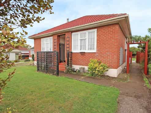 472 Tweed Street, Georgetown