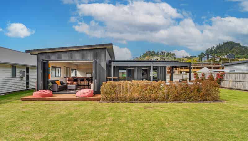 5 Navigation Drive, Cooks Beach