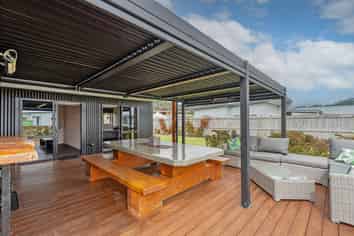 5 Navigation Drive, Cooks Beach