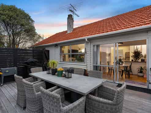41 Kurahaupo Street, Orakei
