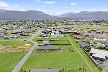 19 Millar Place, Te Anau