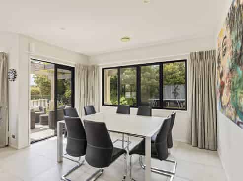 49 Shelter Grove, Frankleigh Park