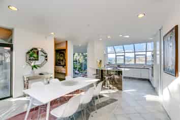 32 Seatoun Heights Road, Seatoun