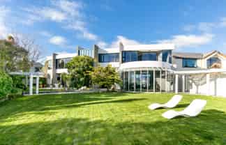 32 Seatoun Heights Road, Seatoun