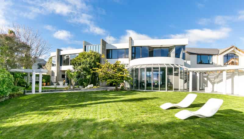 32 Seatoun Heights Road, Seatoun